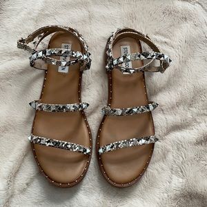 Steve Madden Travel Flat Sandal- 8.5M